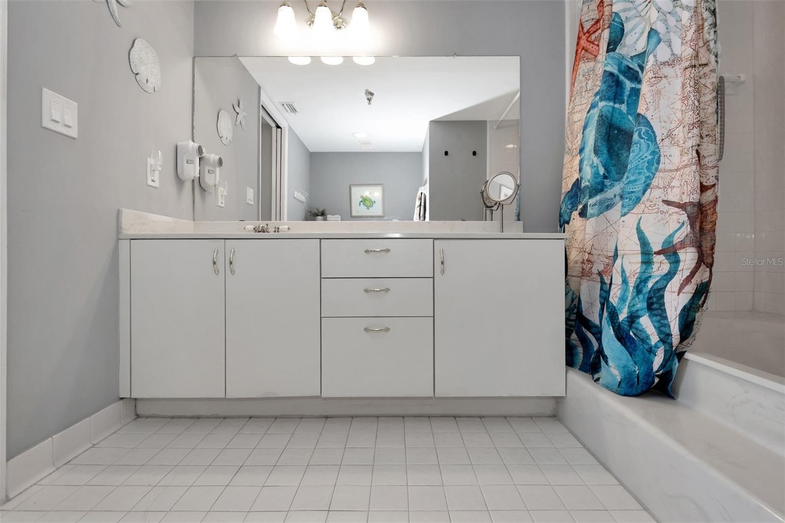 Image 22 of 48 For 3757 Atlantic Avenue 102