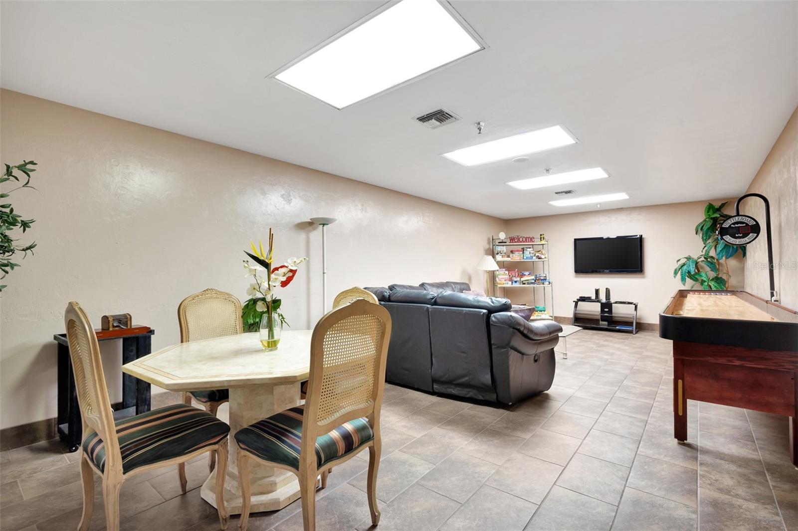 Image 37 of 48 For 3757 Atlantic Avenue 102