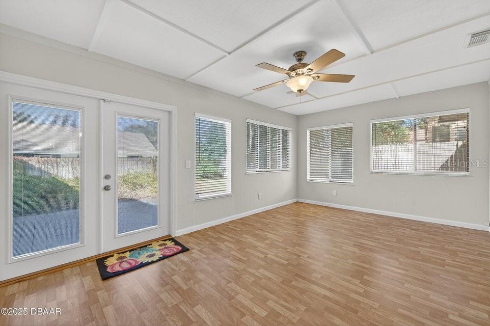 Image 12 of 16 For 6157 Sequoia Drive