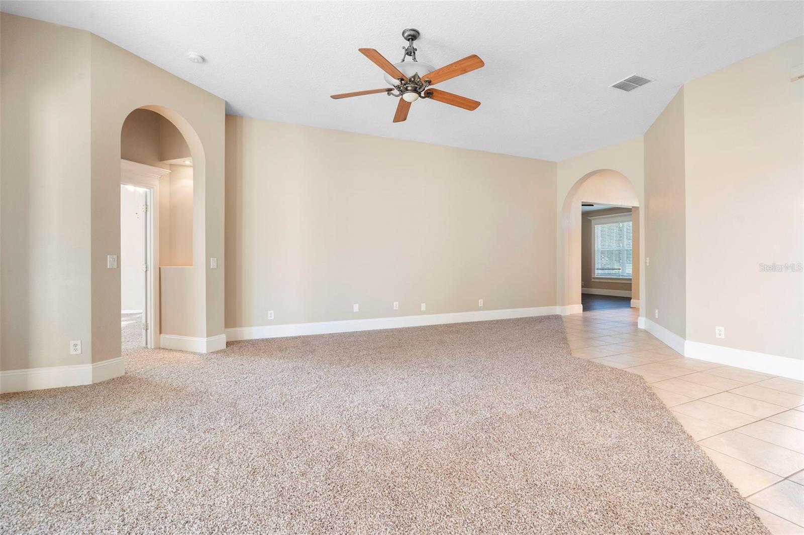 Image 16 of 63 For 492 Lanarkshire Place