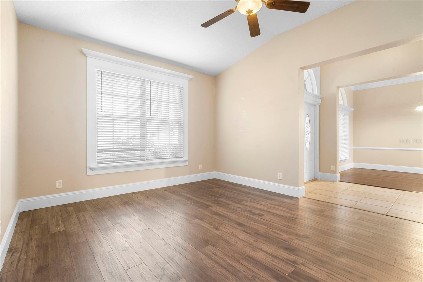 Image 19 of 63 For 492 Lanarkshire Place