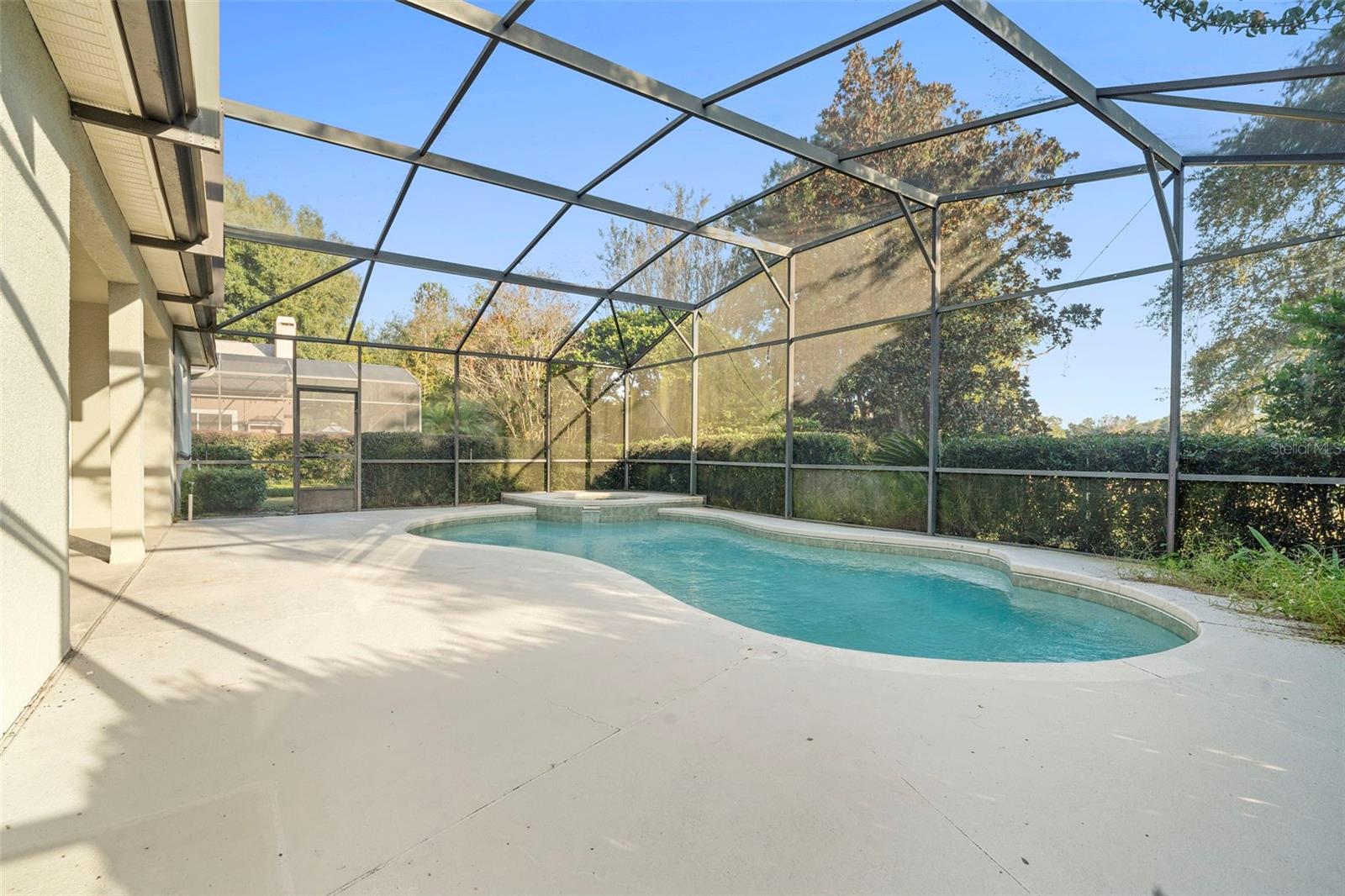 Image 23 of 63 For 492 Lanarkshire Place