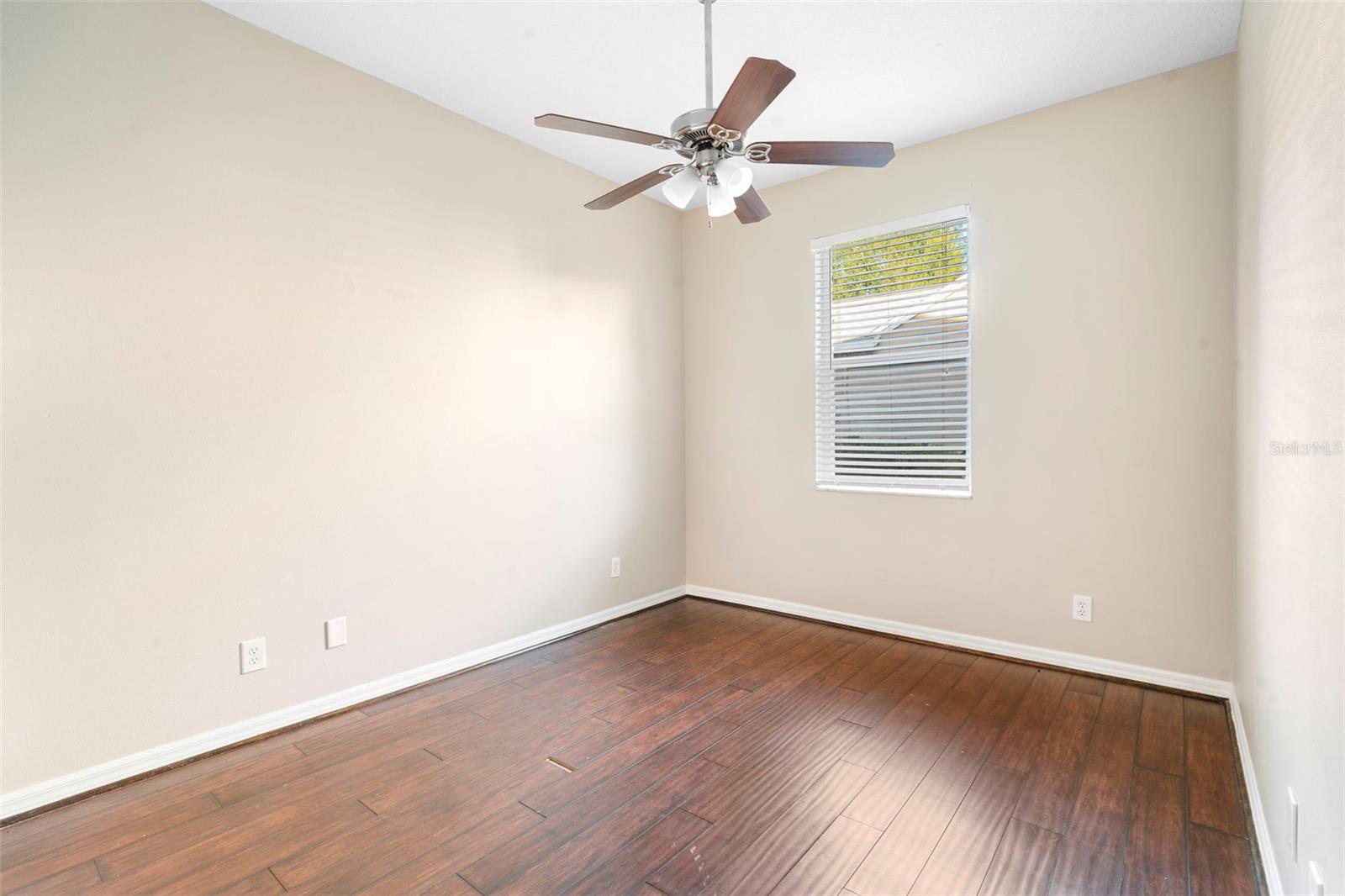 Image 36 of 63 For 492 Lanarkshire Place