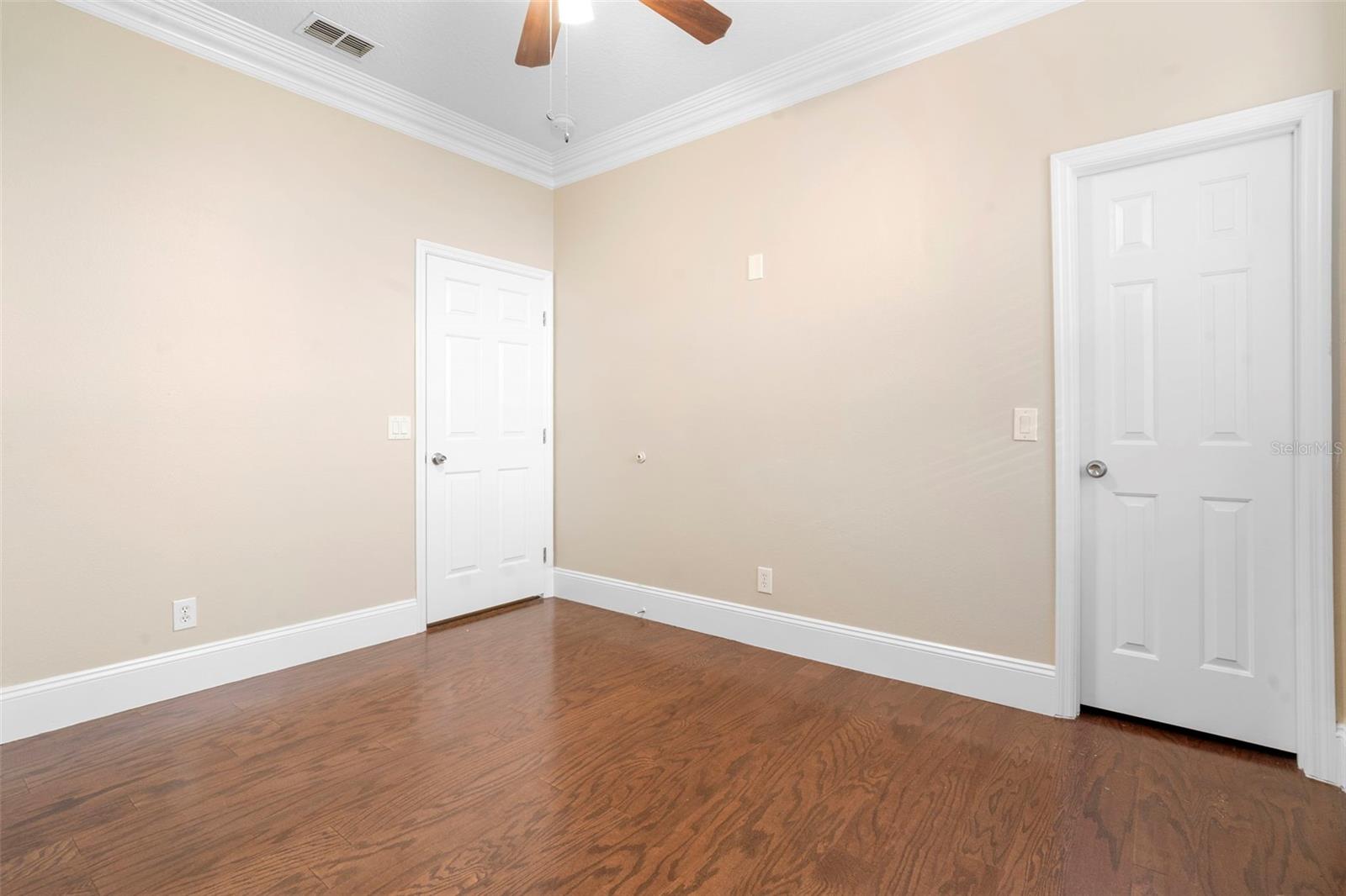 Image 40 of 63 For 492 Lanarkshire Place