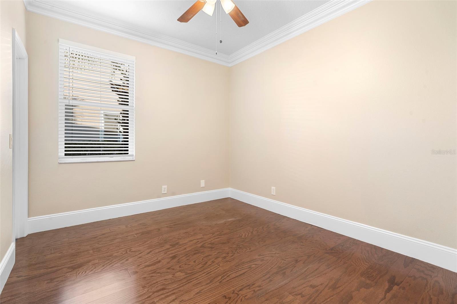 Image 42 of 63 For 492 Lanarkshire Place