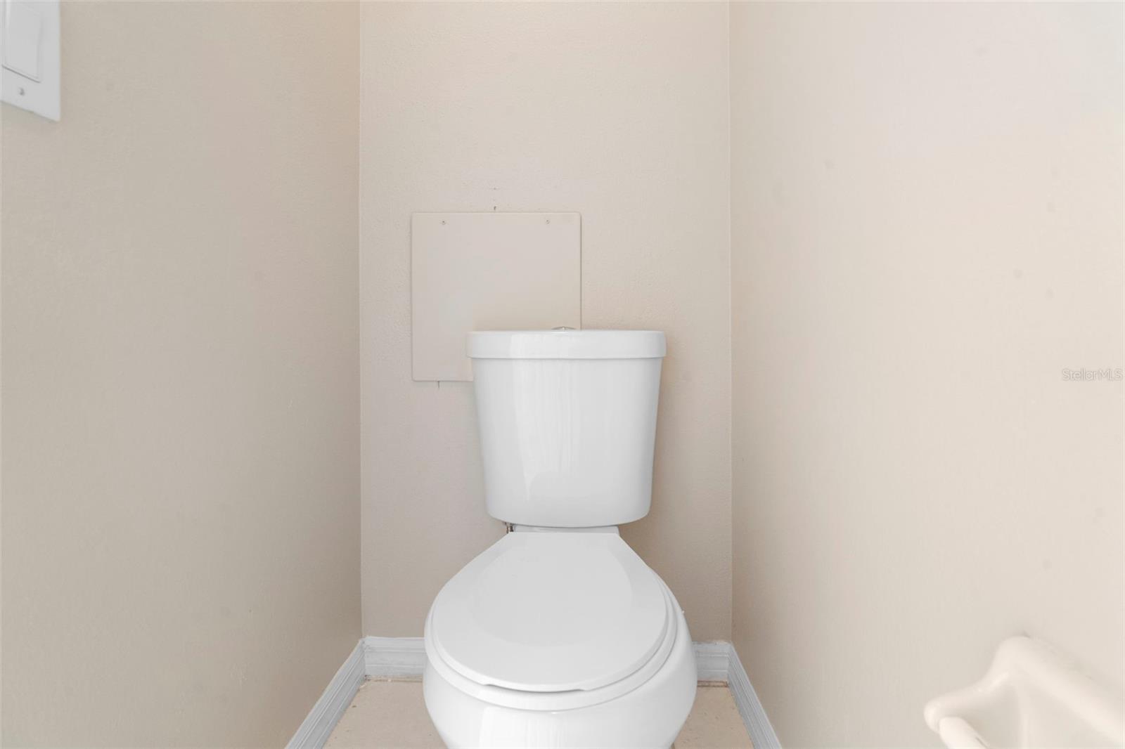 Image 44 of 63 For 492 Lanarkshire Place