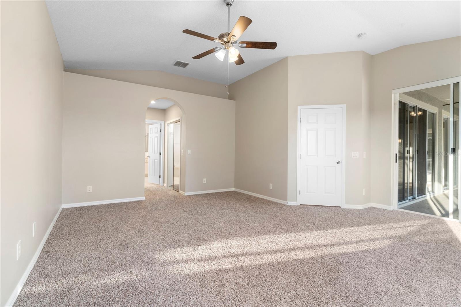 Image 49 of 63 For 492 Lanarkshire Place