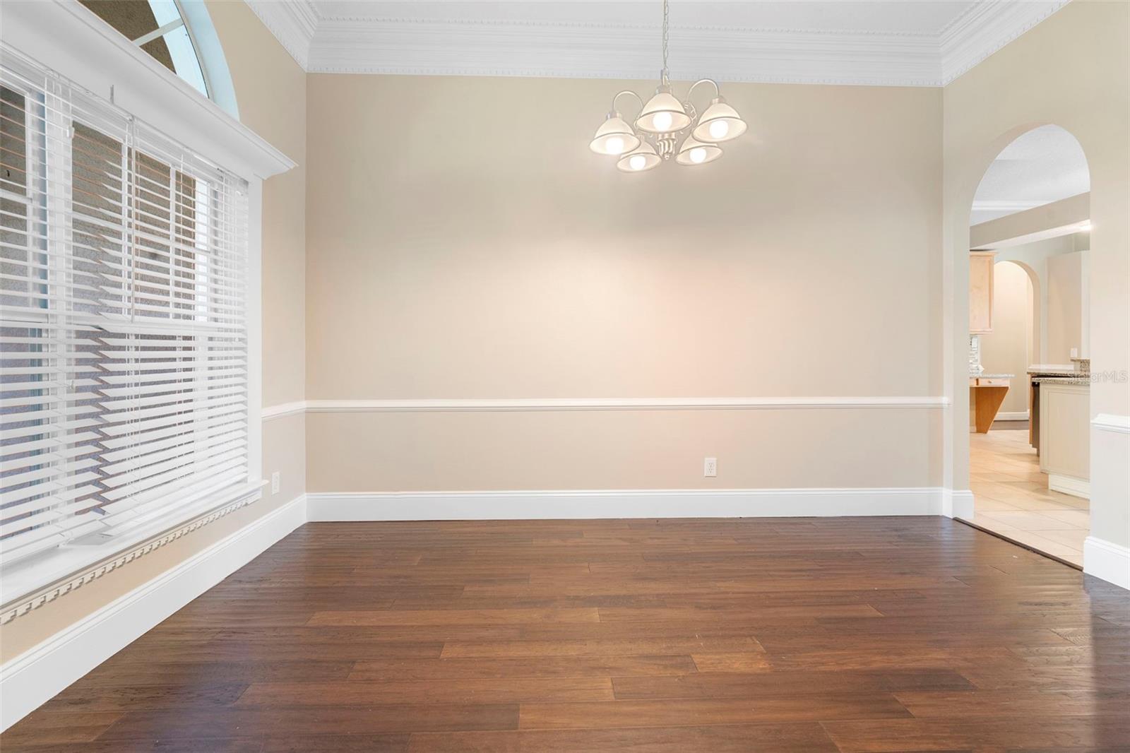 Image 53 of 63 For 492 Lanarkshire Place