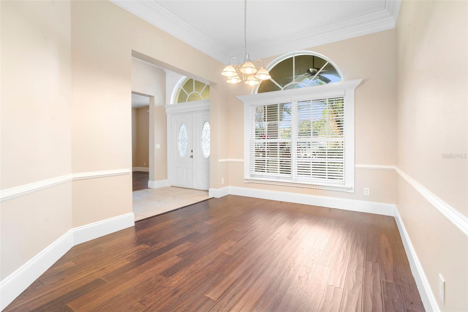 Image 54 of 63 For 492 Lanarkshire Place