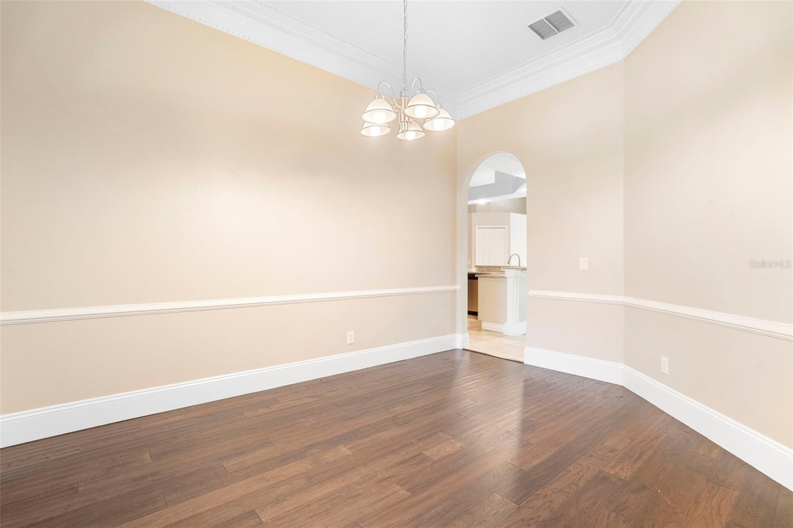 Image 55 of 63 For 492 Lanarkshire Place