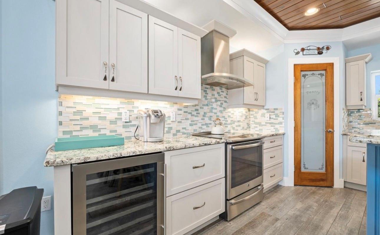 Image 11 of 49 For 130 Hernandez Avenue