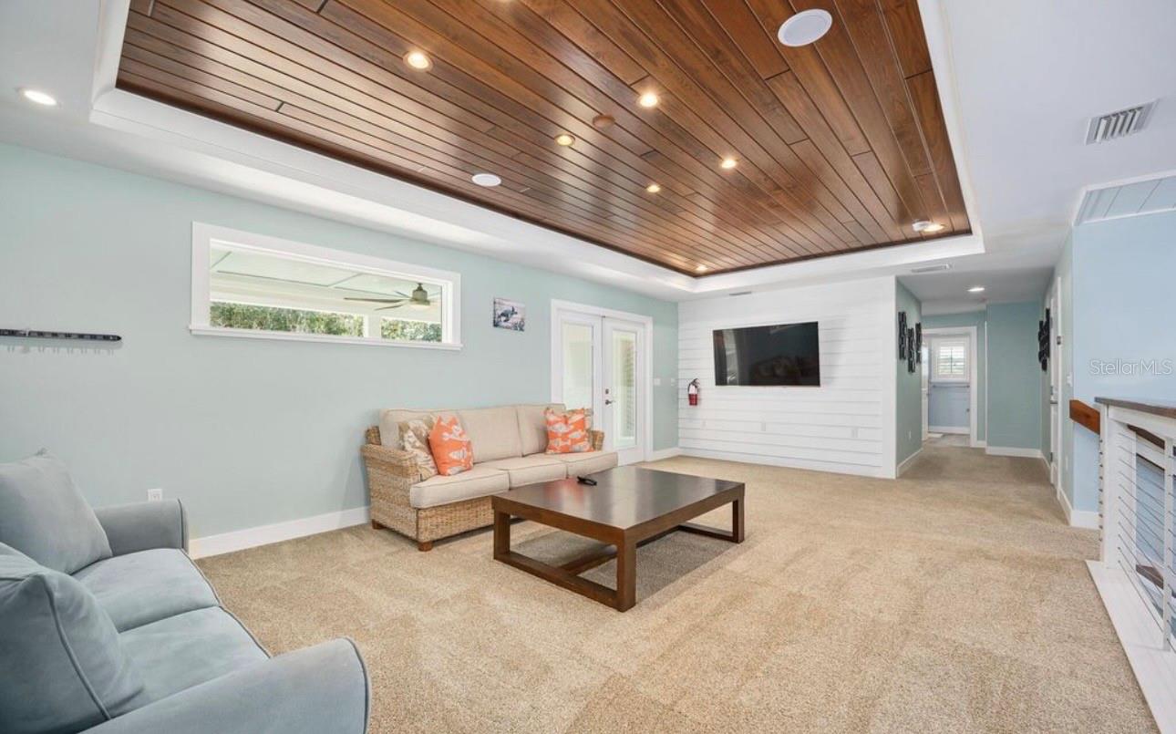 Image 26 of 49 For 130 Hernandez Avenue