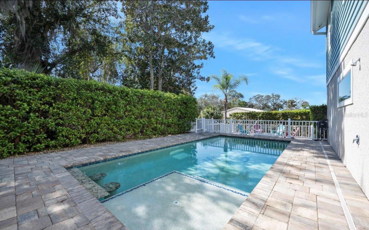 Image 36 of 49 For 130 Hernandez Avenue