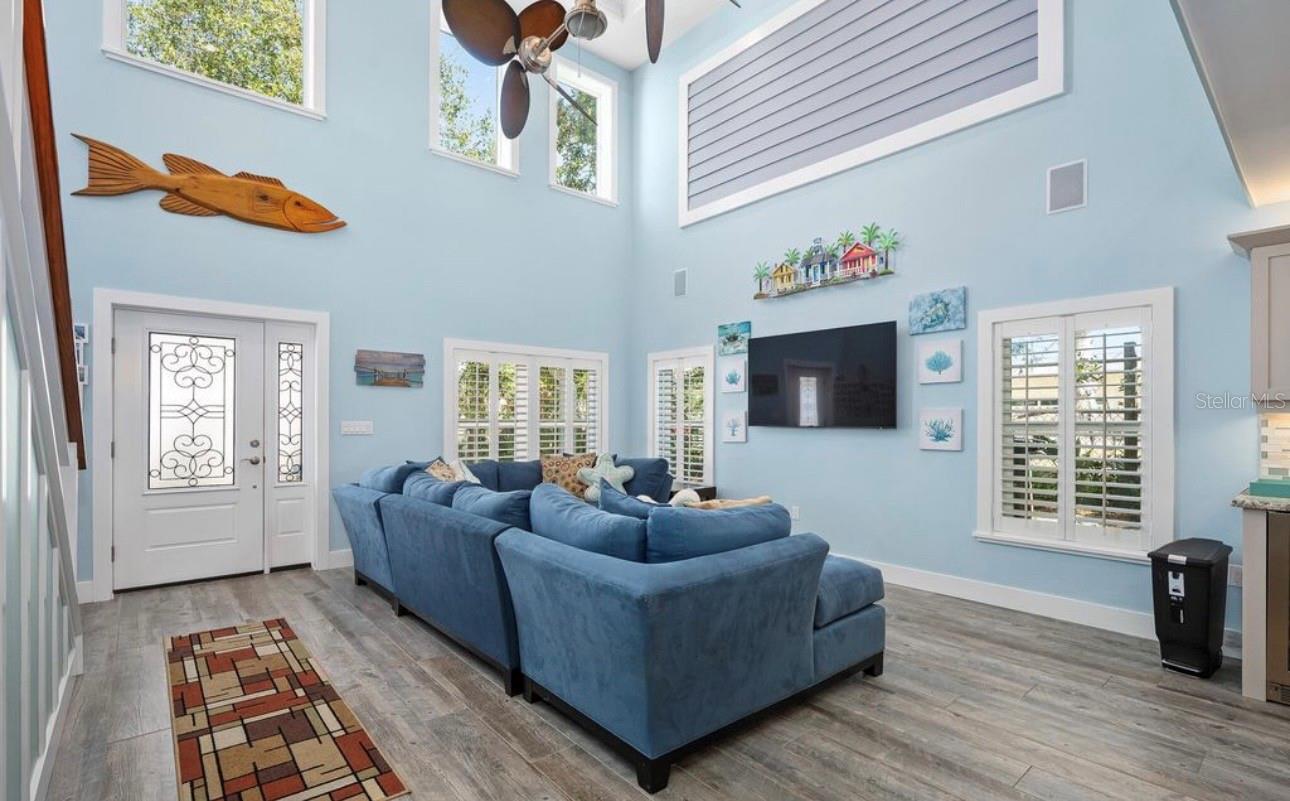 Image 5 of 49 For 130 Hernandez Avenue