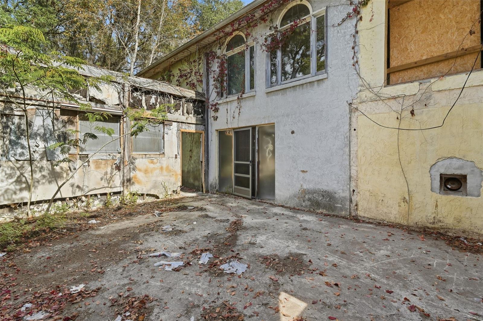 Image 17 of 63 For 1721 1st Street