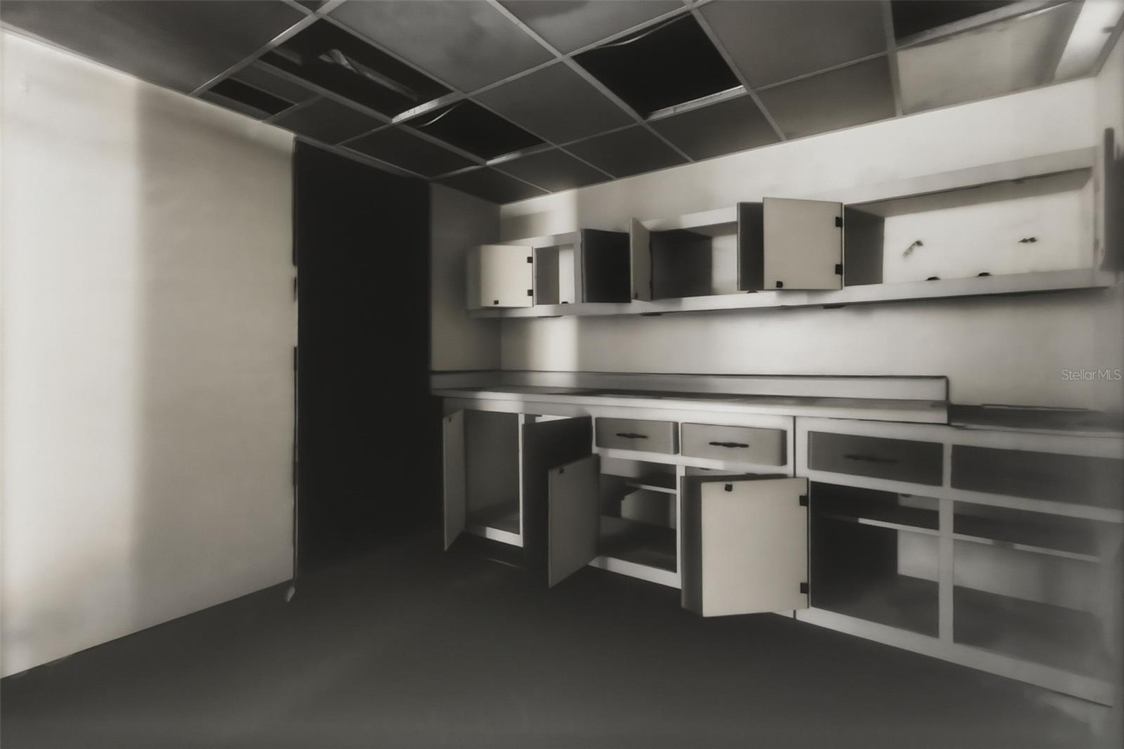 Image 41 of 63 For 1721 1st Street