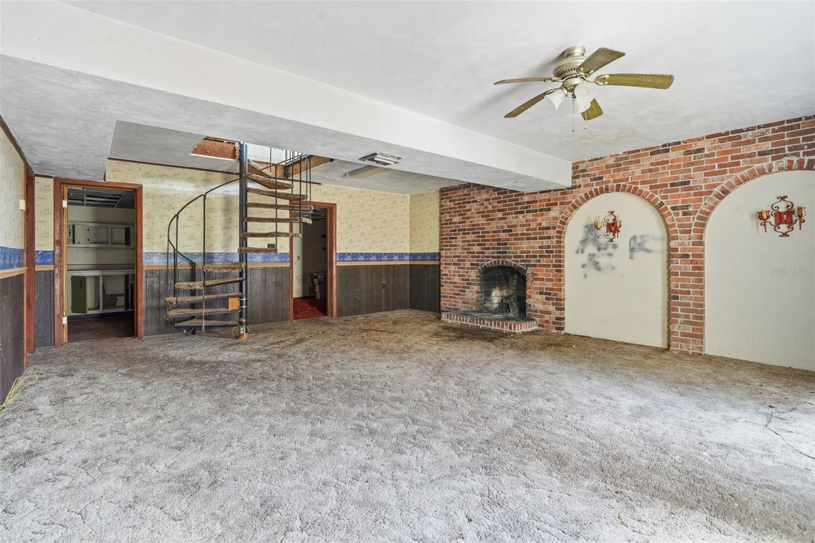 Image 48 of 63 For 1721 1st Street