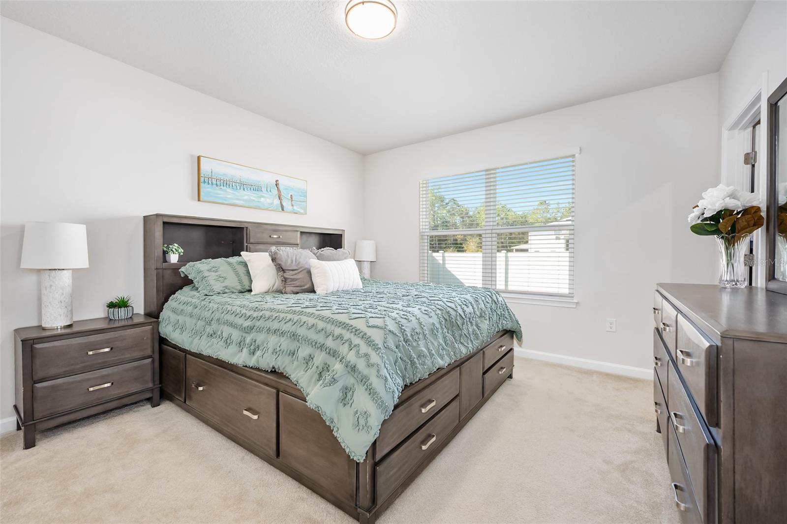 Image 13 of 28 For 377 Crestwind Drive