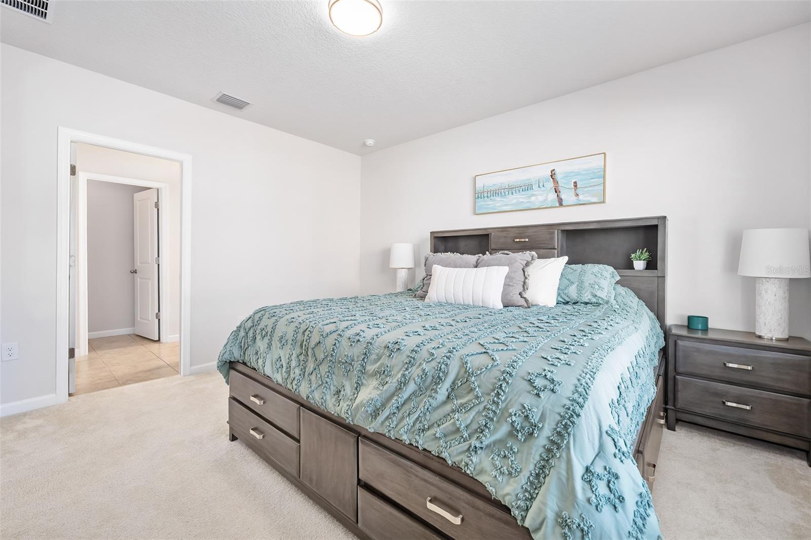 Image 14 of 28 For 377 Crestwind Drive