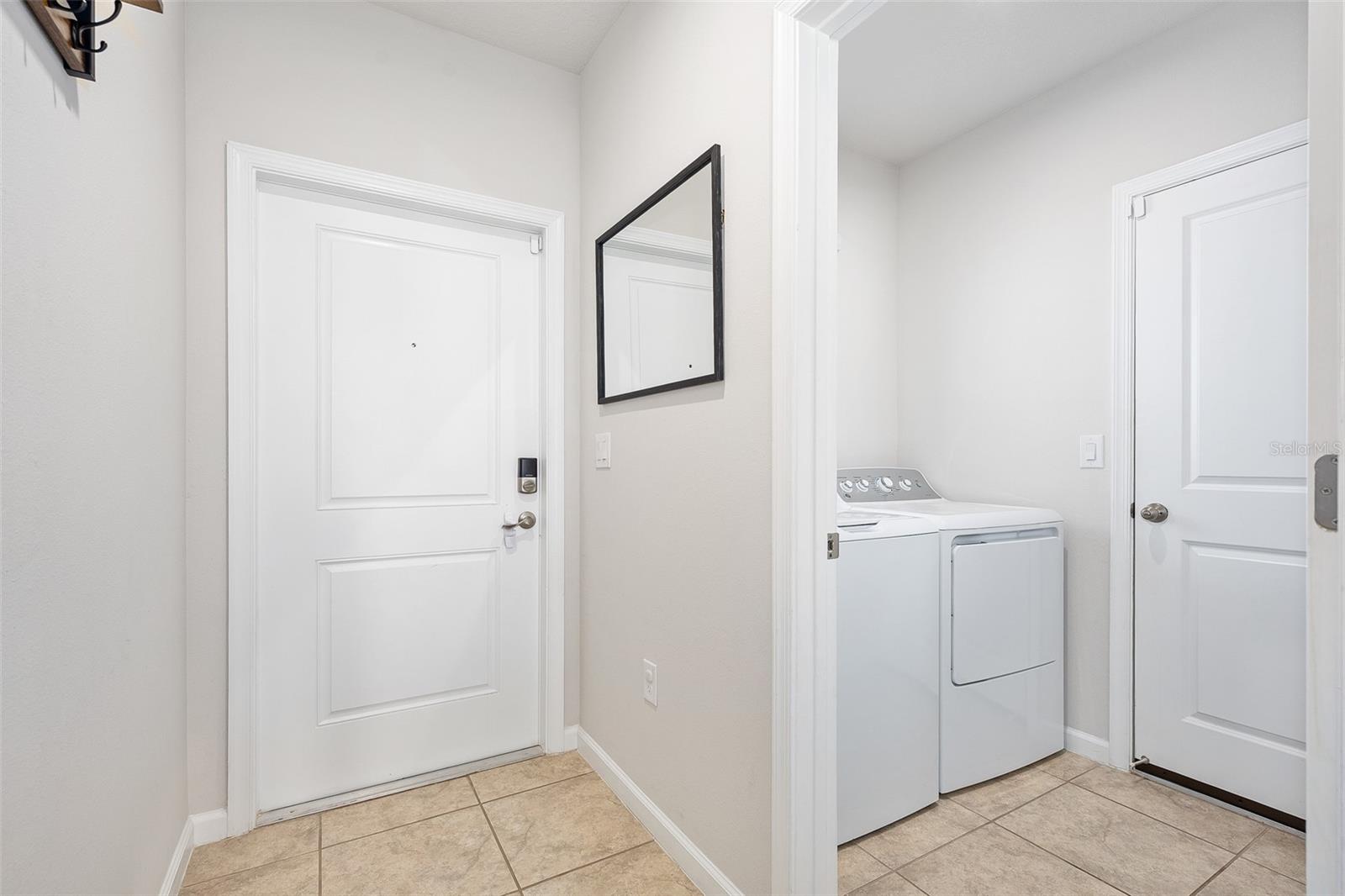 Image 22 of 28 For 377 Crestwind Drive