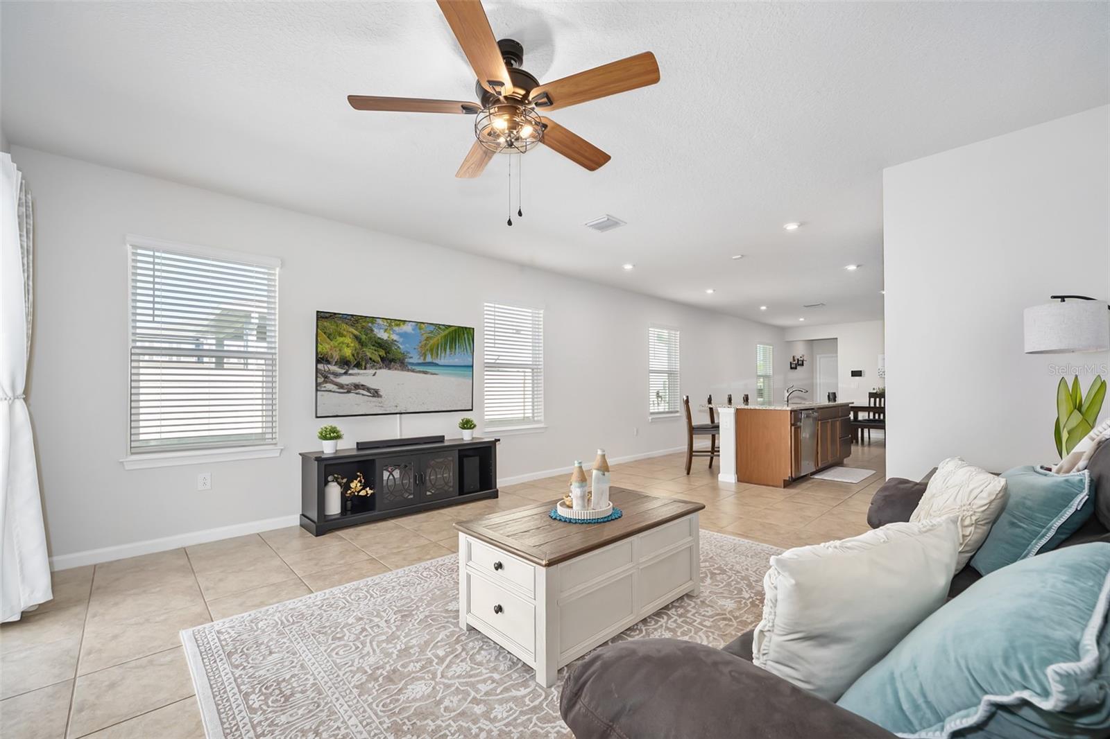 Image 5 of 28 For 377 Crestwind Drive