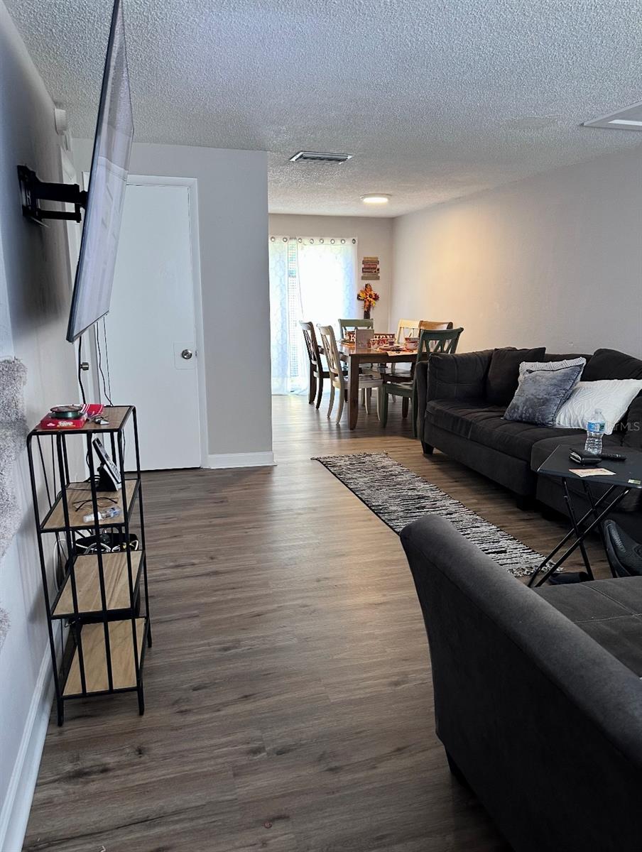 Image 7 of 30 For 1600 Palmetto Avenue 114