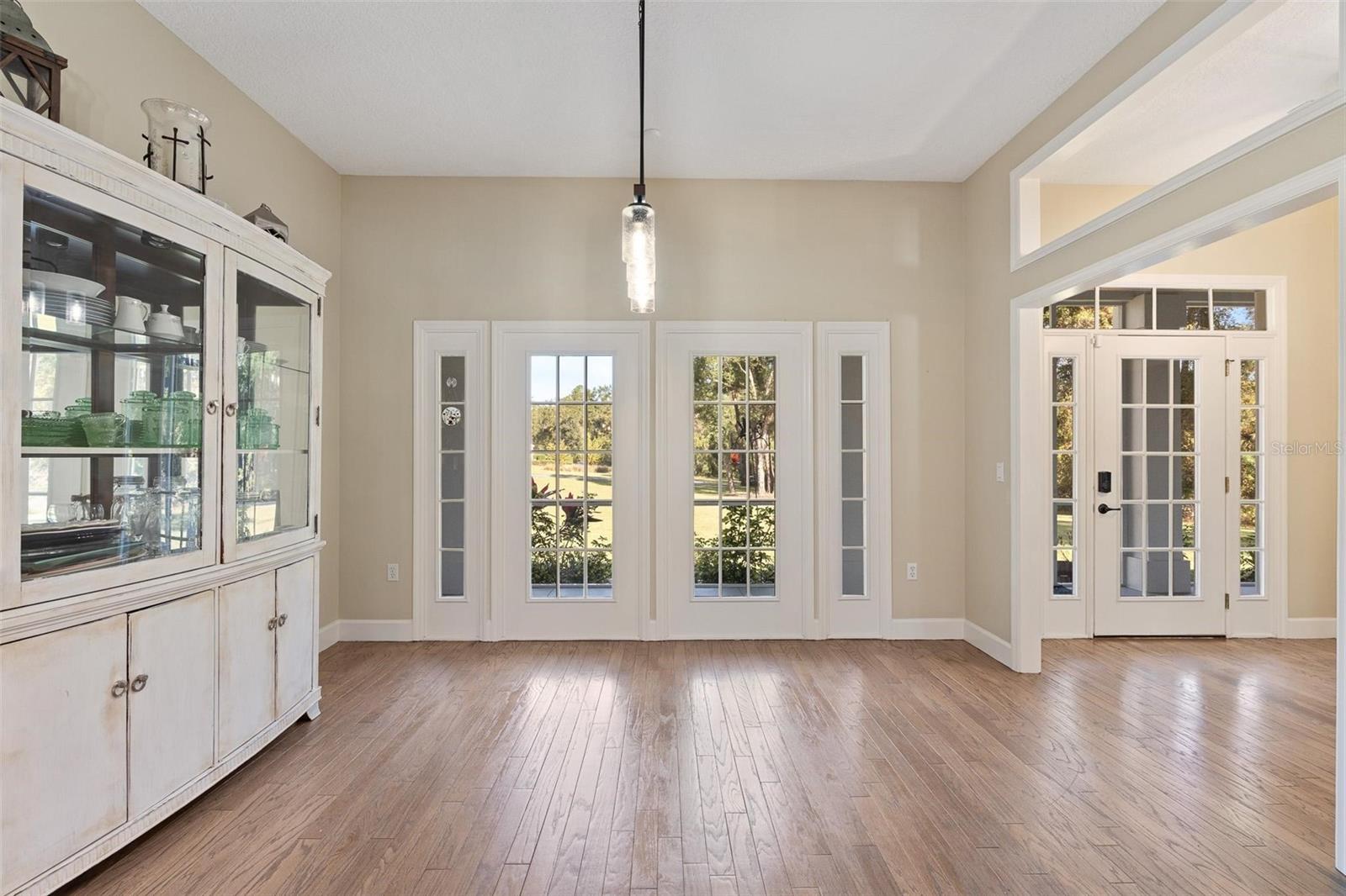 Image 23 of 80 For 1910 Glenwood Oaks Lane