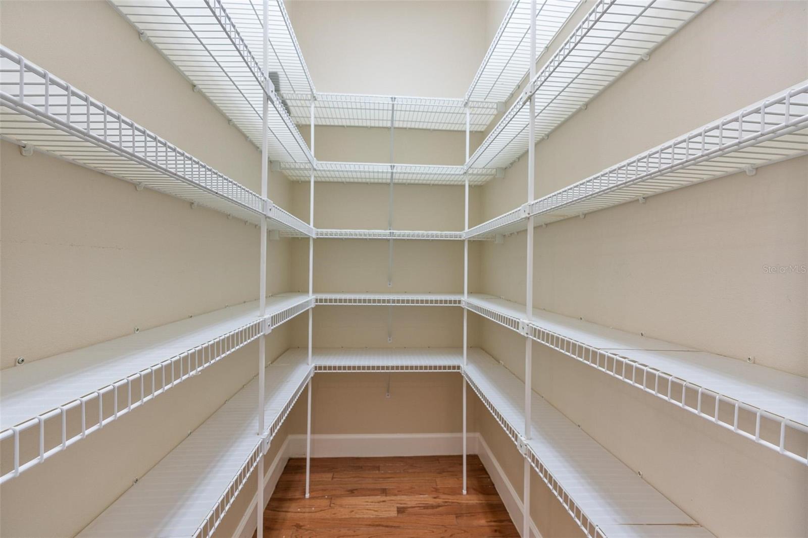 Image 26 of 80 For 1910 Glenwood Oaks Lane