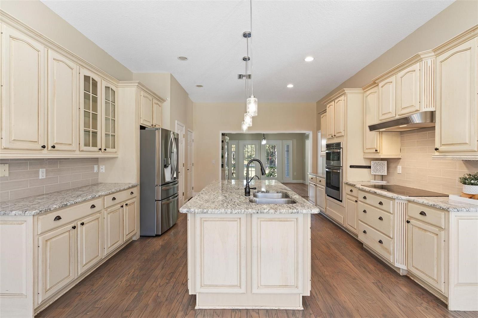 Image 27 of 80 For 1910 Glenwood Oaks Lane