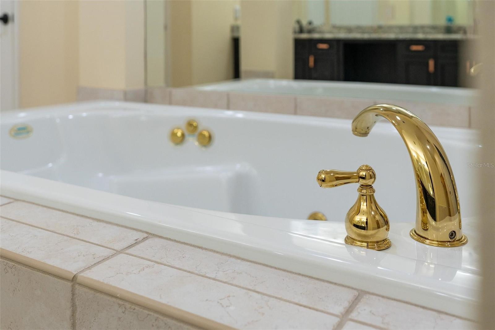 Image 41 of 80 For 1910 Glenwood Oaks Lane