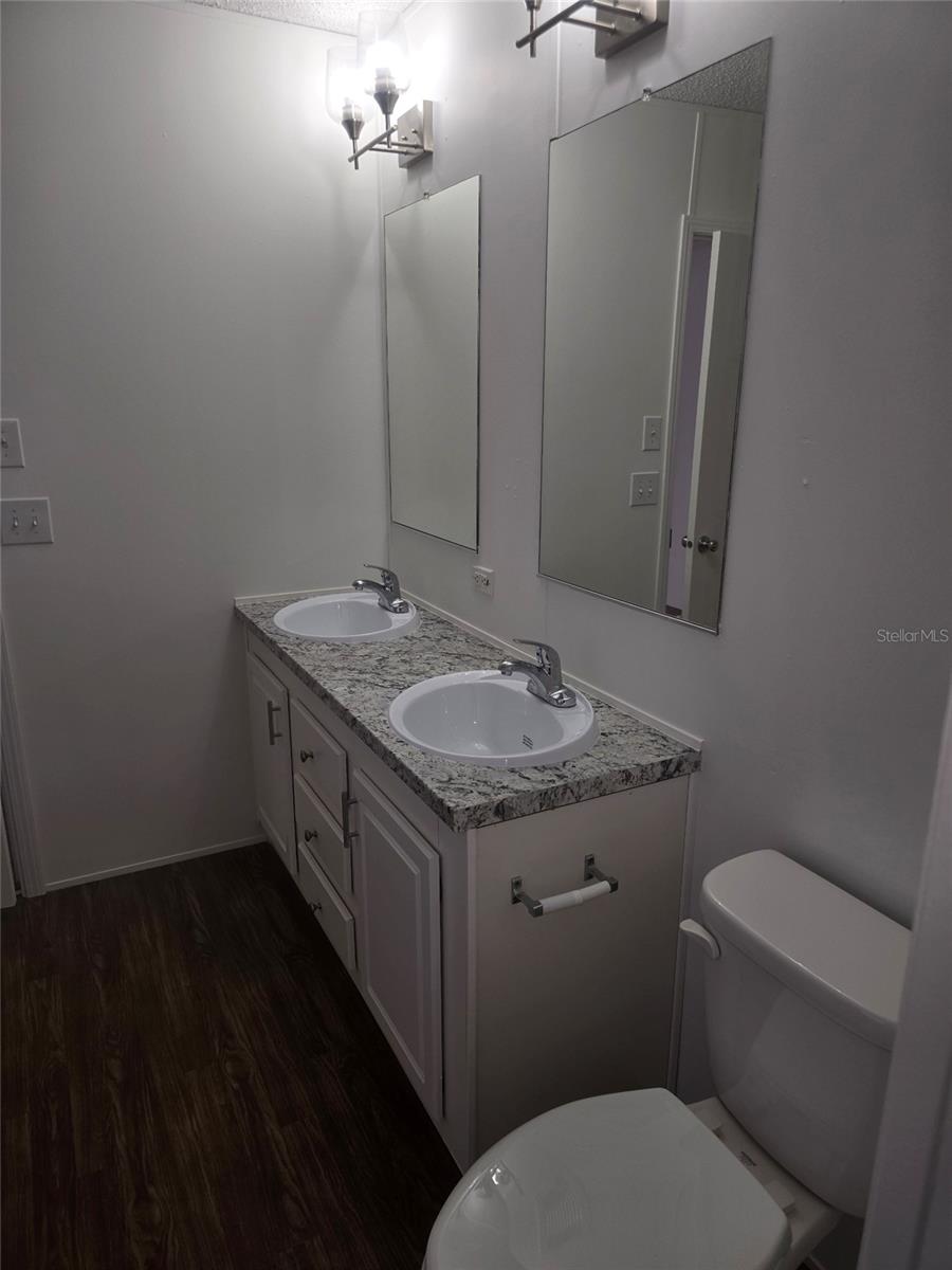 Image 10 of 21 For 3103 48th Street