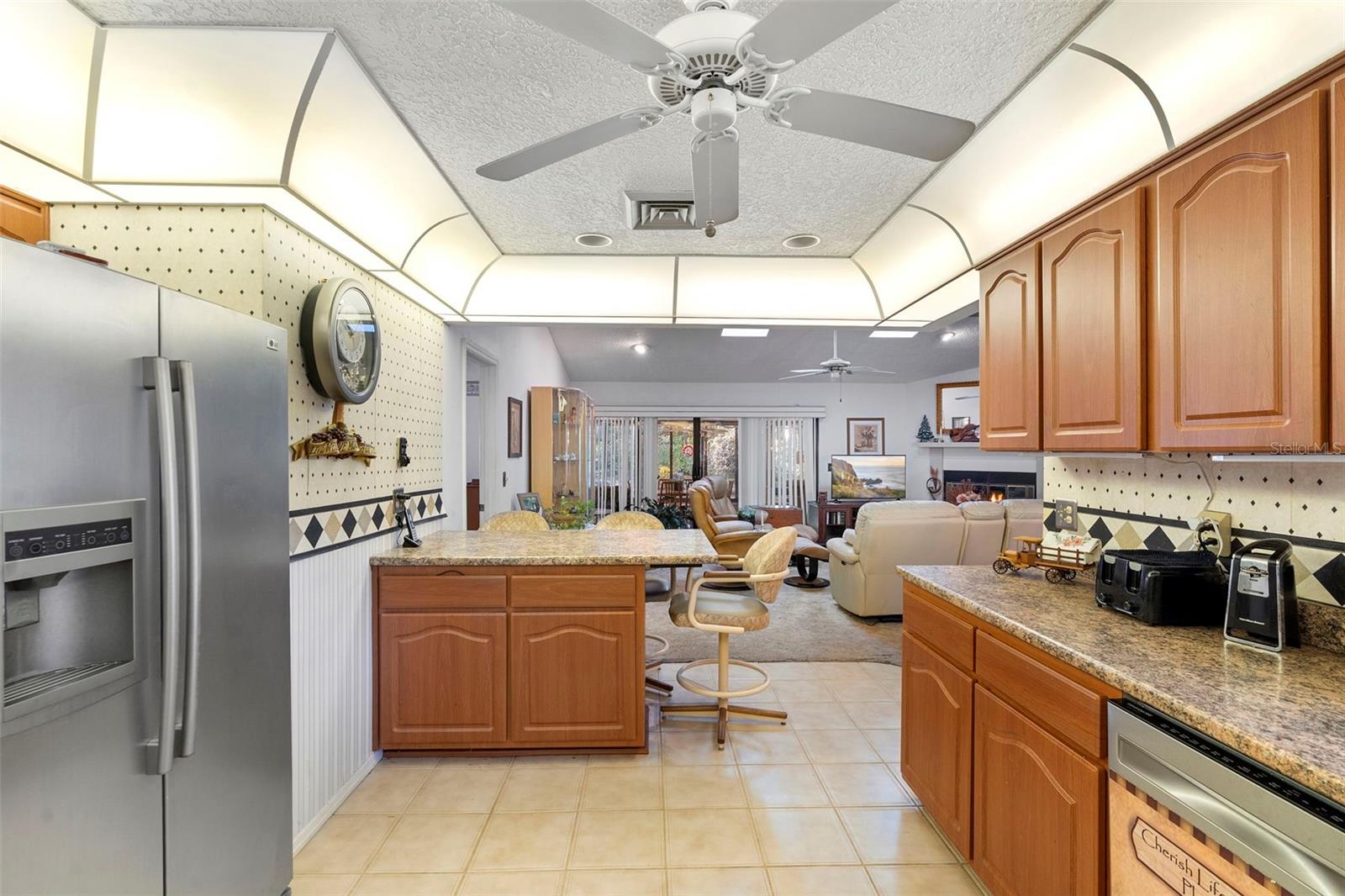 Image 12 of 37 For 1470 Alden Street