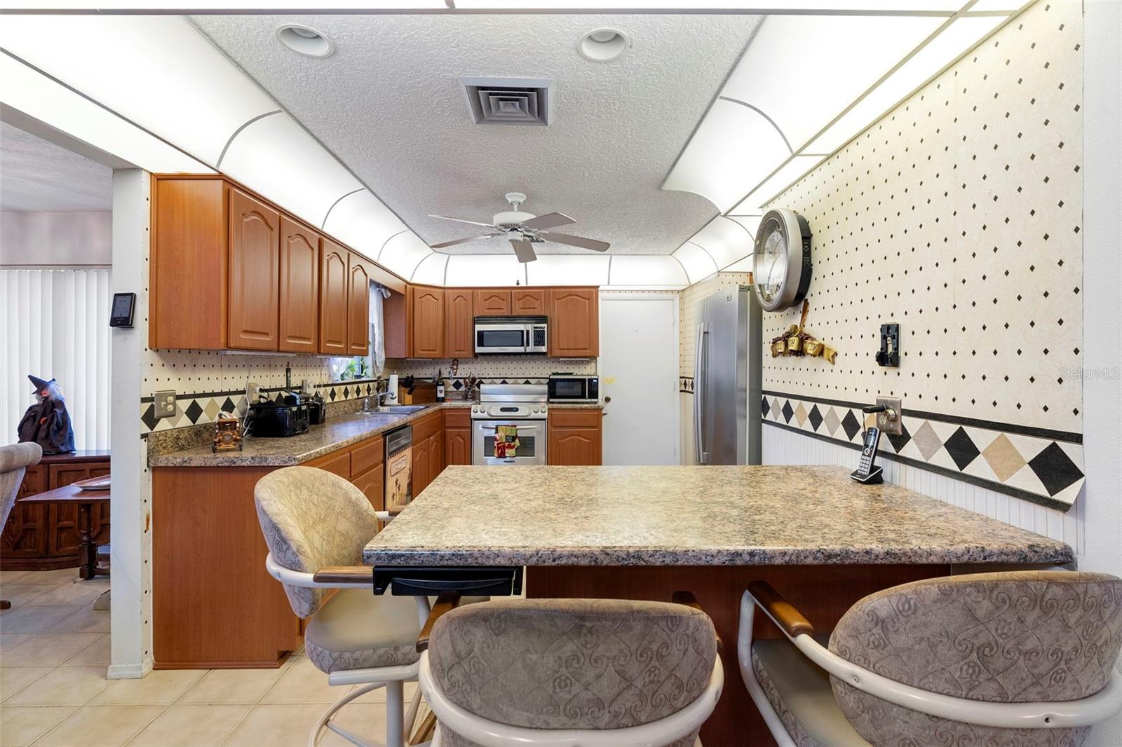 Image 15 of 37 For 1470 Alden Street