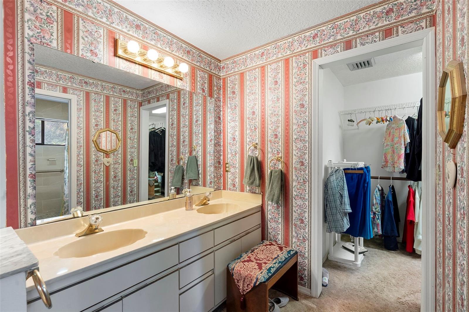 Image 22 of 37 For 1470 Alden Street