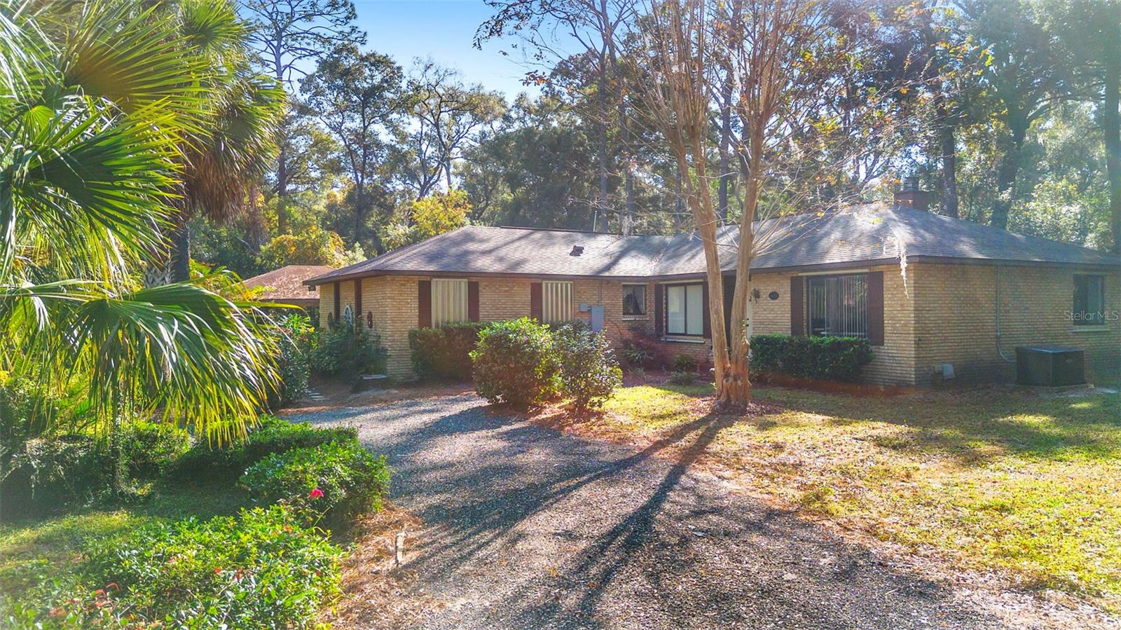 Image 3 of 37 For 1470 Alden Street