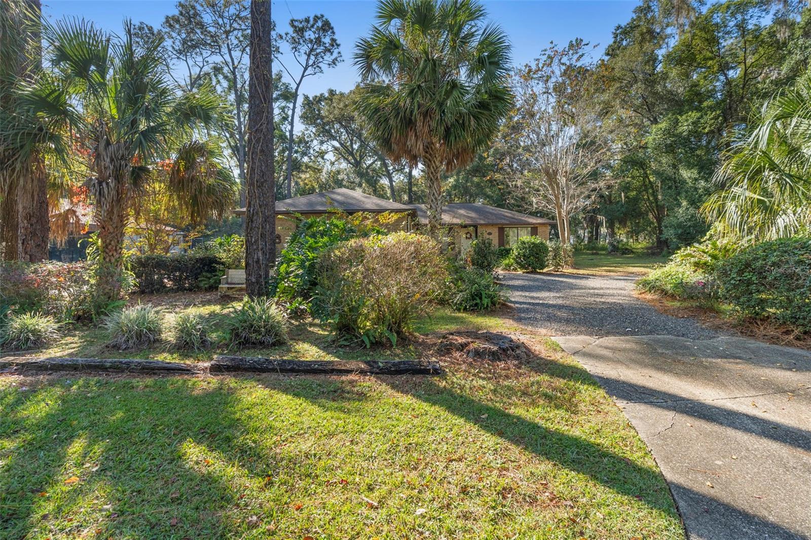 Image 4 of 37 For 1470 Alden Street