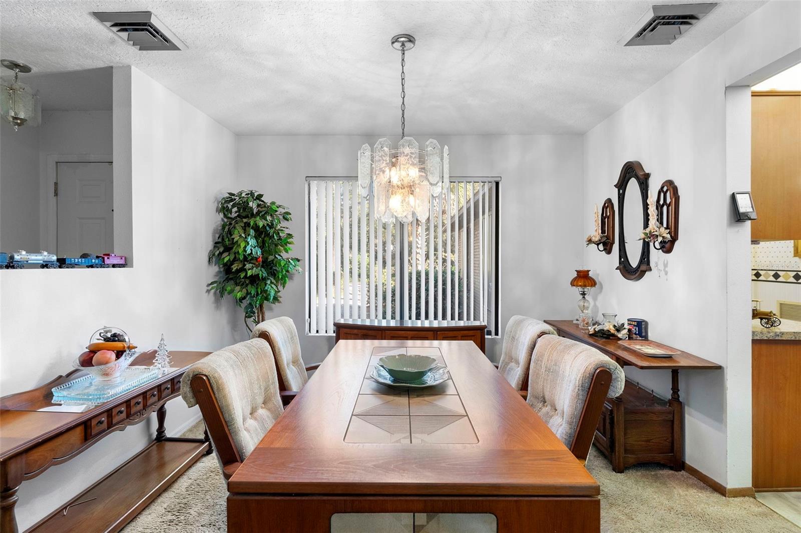 Image 8 of 37 For 1470 Alden Street