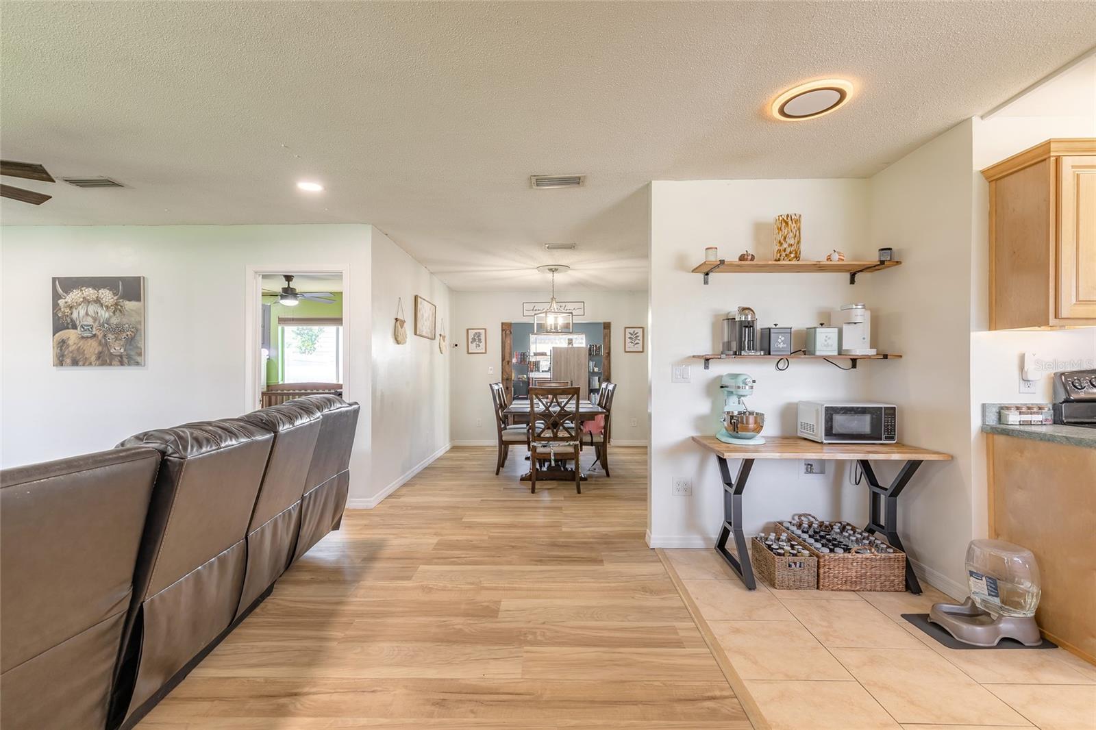 Image 5 of 46 For 1804 Mango Tree Drive