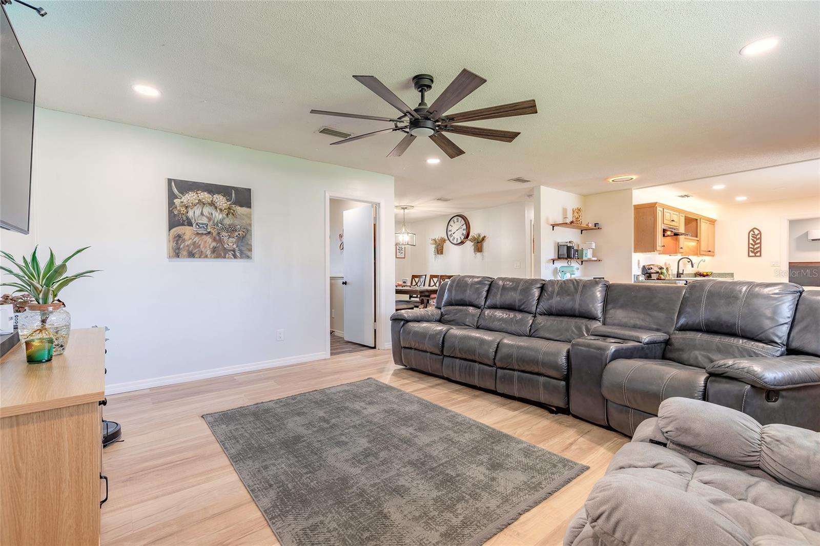 Image 7 of 46 For 1804 Mango Tree Drive