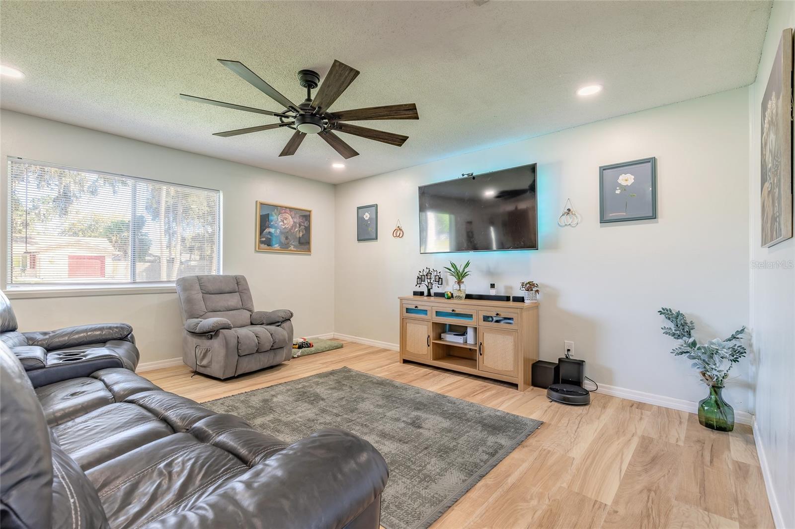 Image 8 of 46 For 1804 Mango Tree Drive