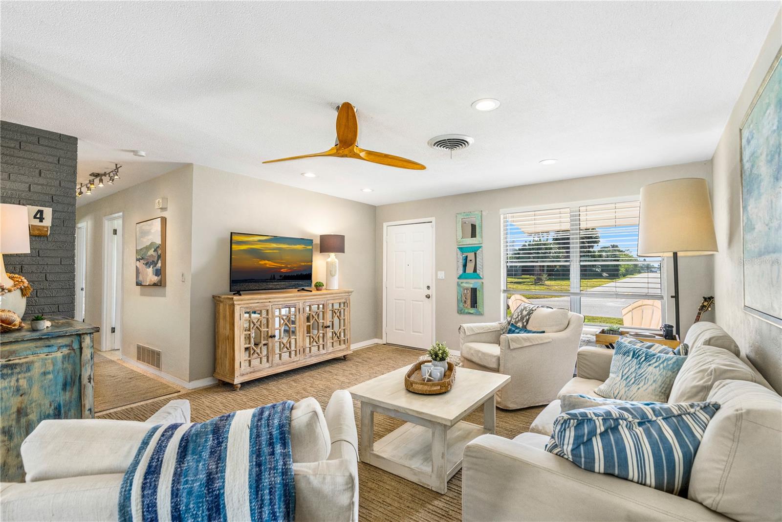 Image 14 of 47 For 4 Carter Terrace