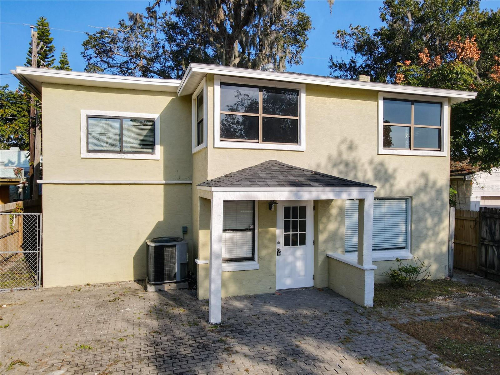 Image 41 of 50 For 941 Hartford Avenue