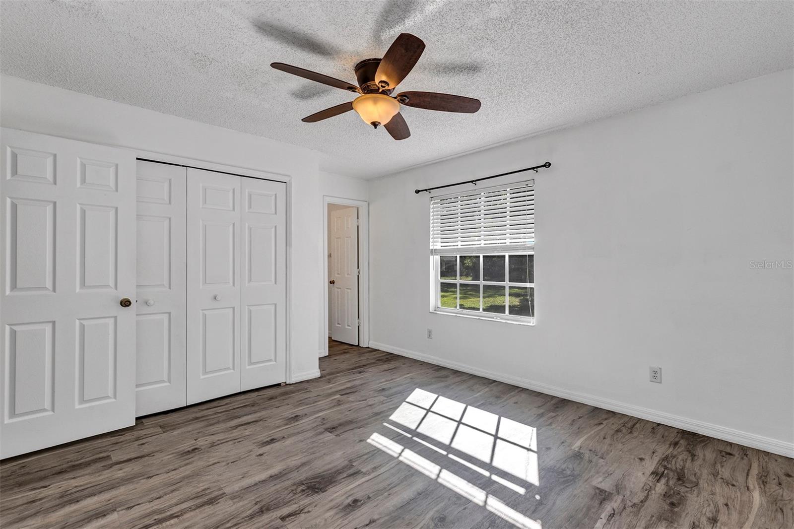 Image 24 of 41 For 1134 10th Avenue