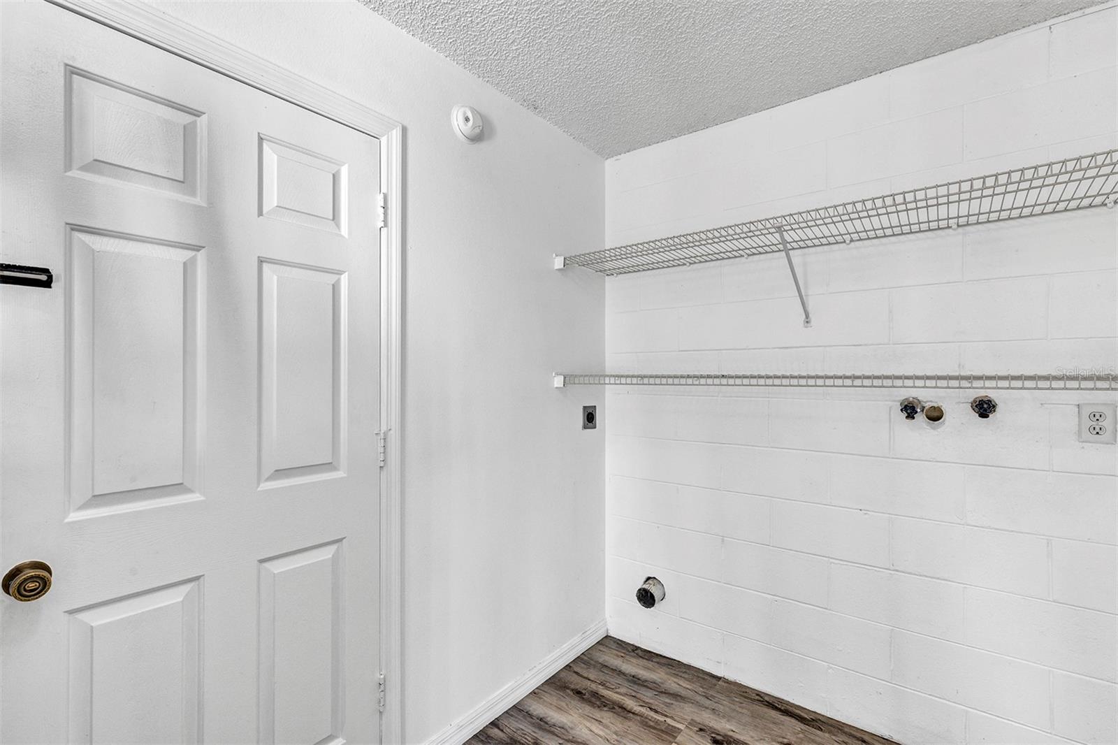 Image 26 of 41 For 1134 10th Avenue