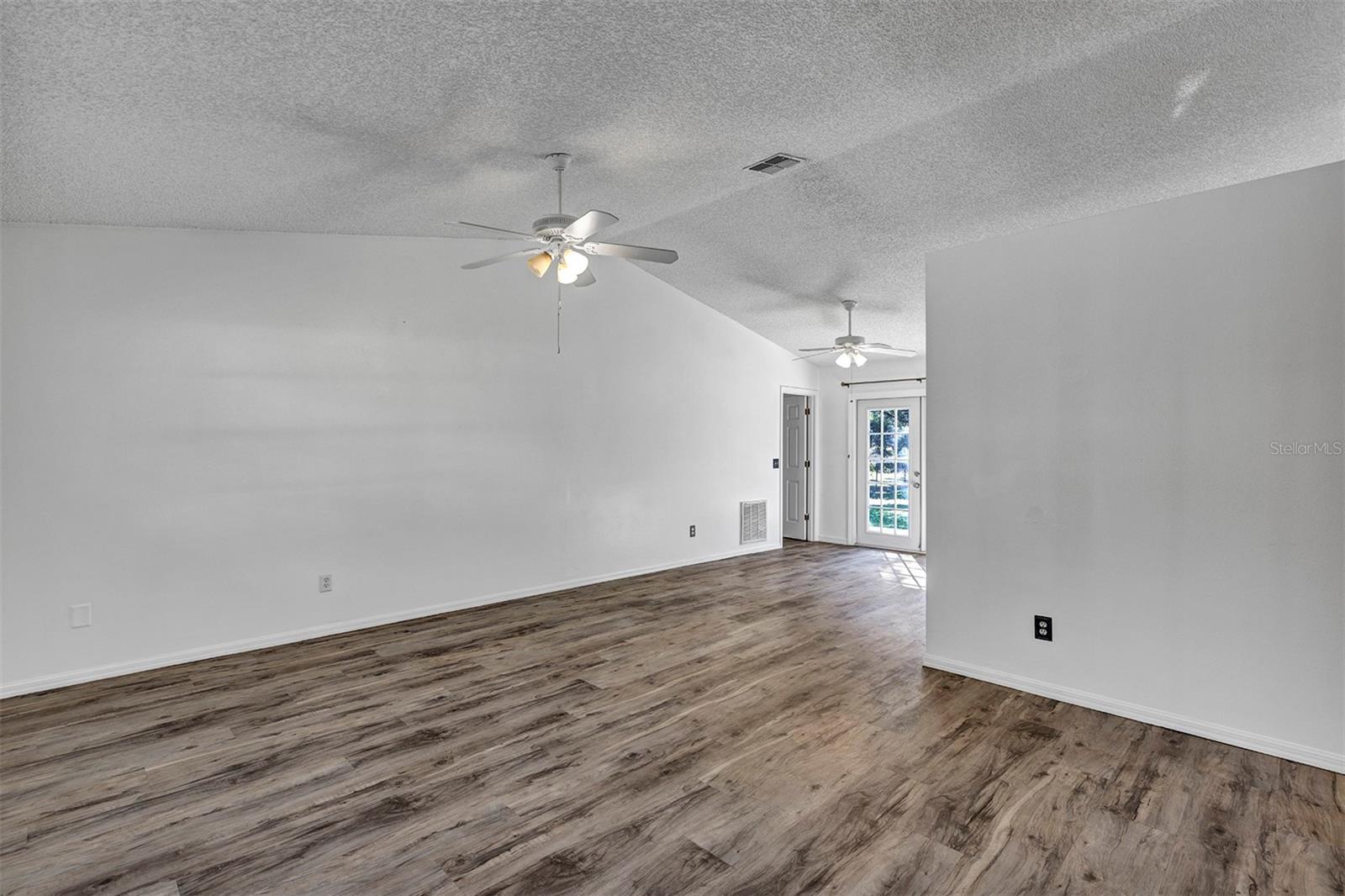 Image 3 of 41 For 1134 10th Avenue