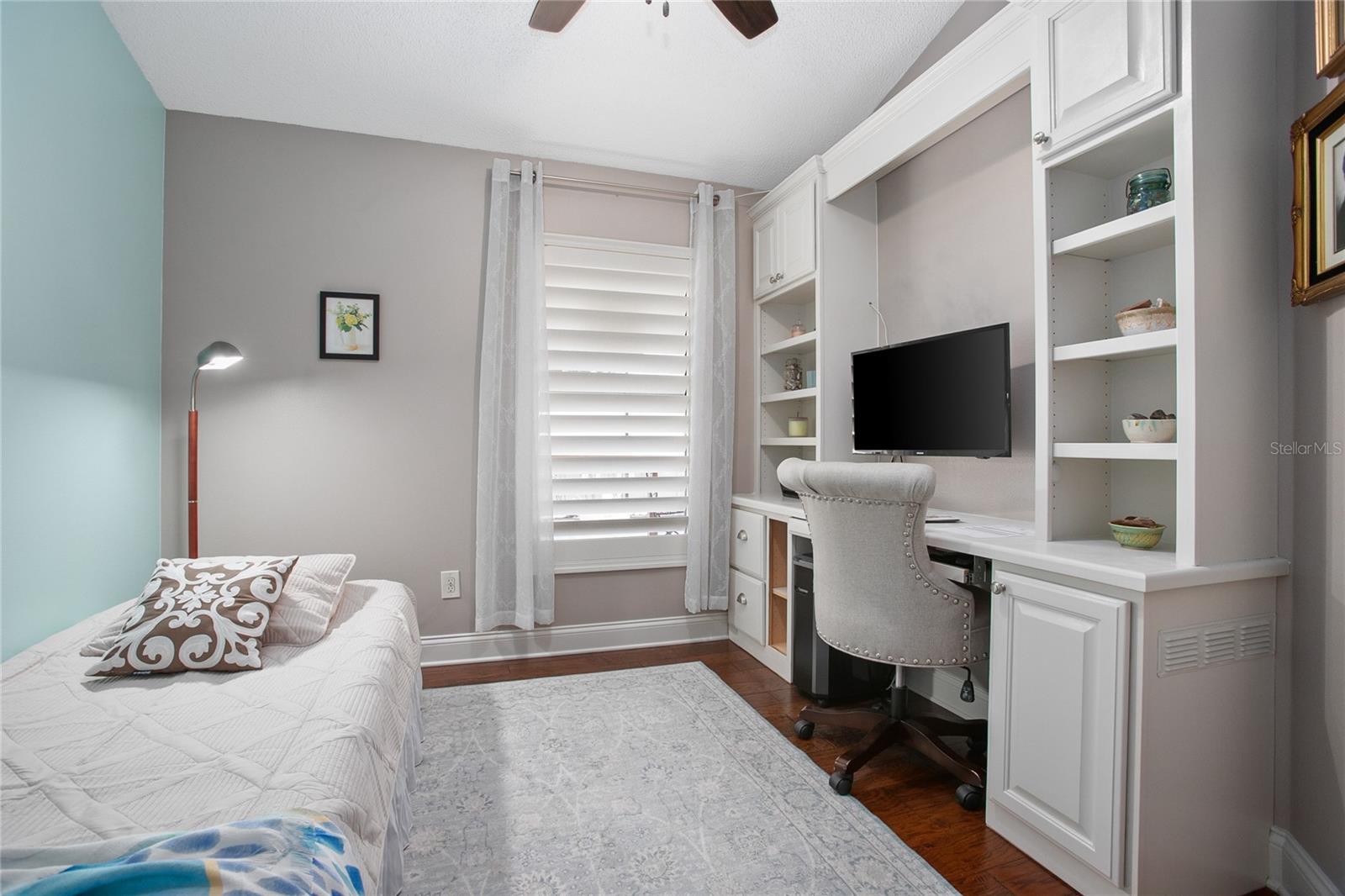 Image 25 of 44 For 872 Arawana Drive