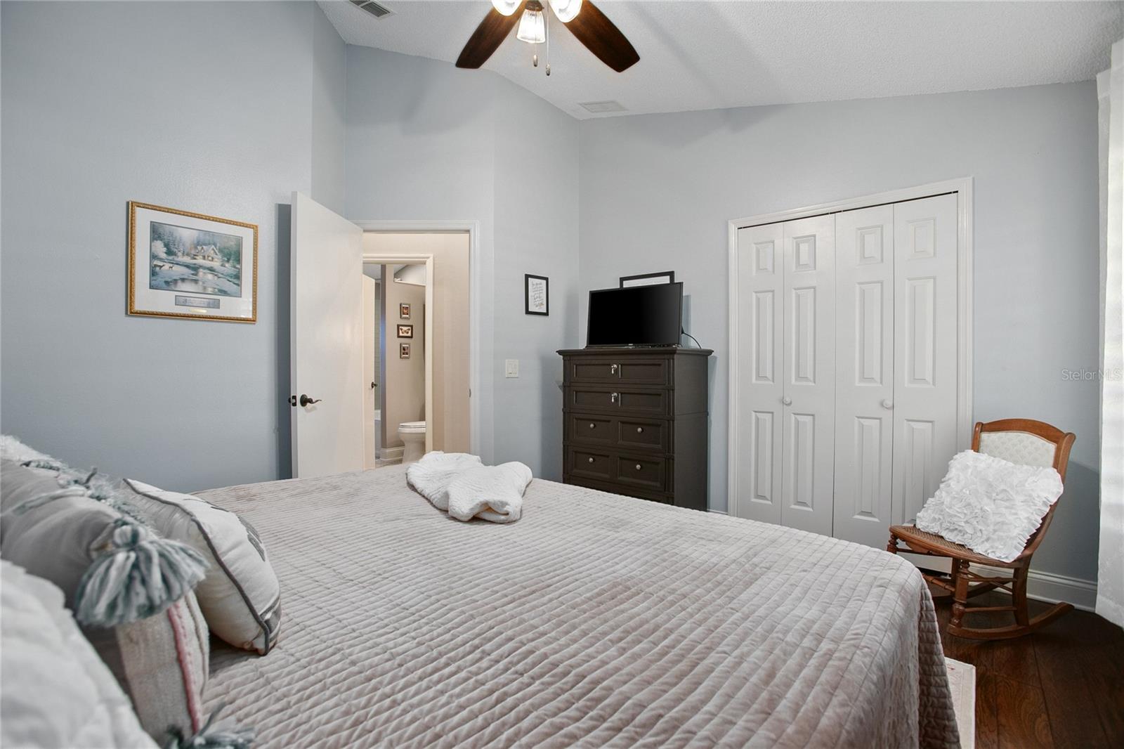 Image 27 of 44 For 872 Arawana Drive