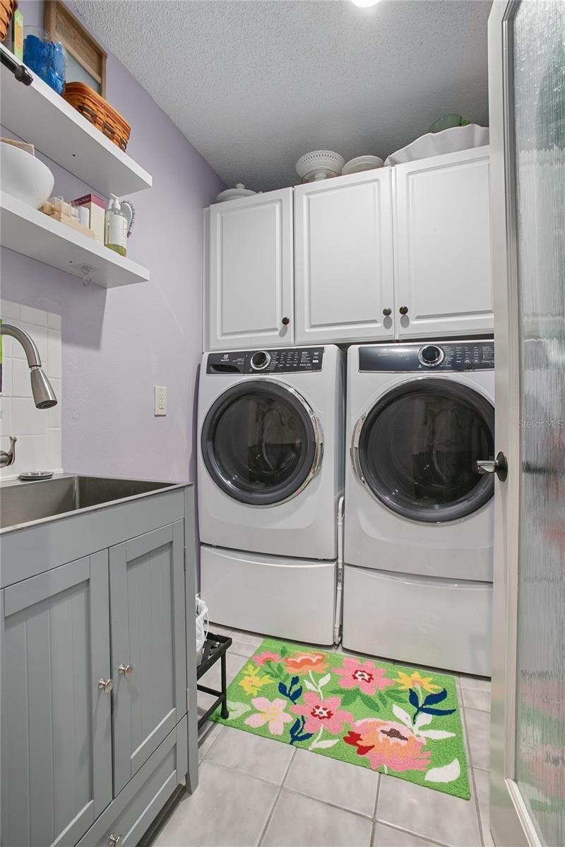 Image 31 of 44 For 872 Arawana Drive