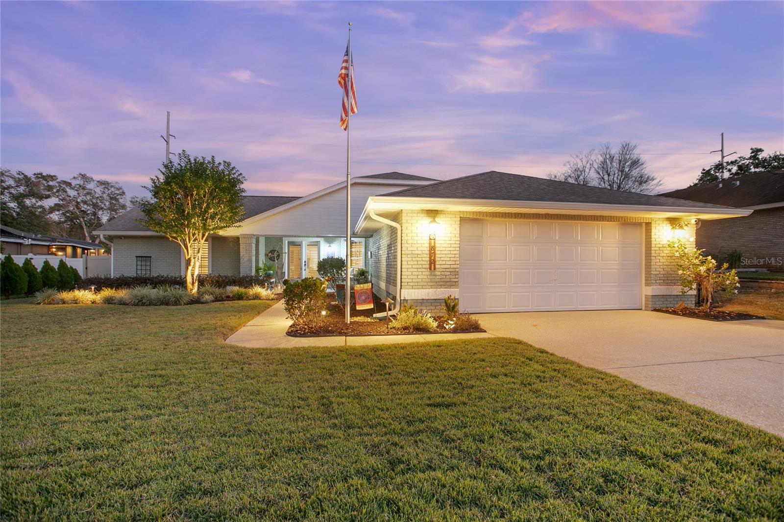 Image 43 of 44 For 872 Arawana Drive