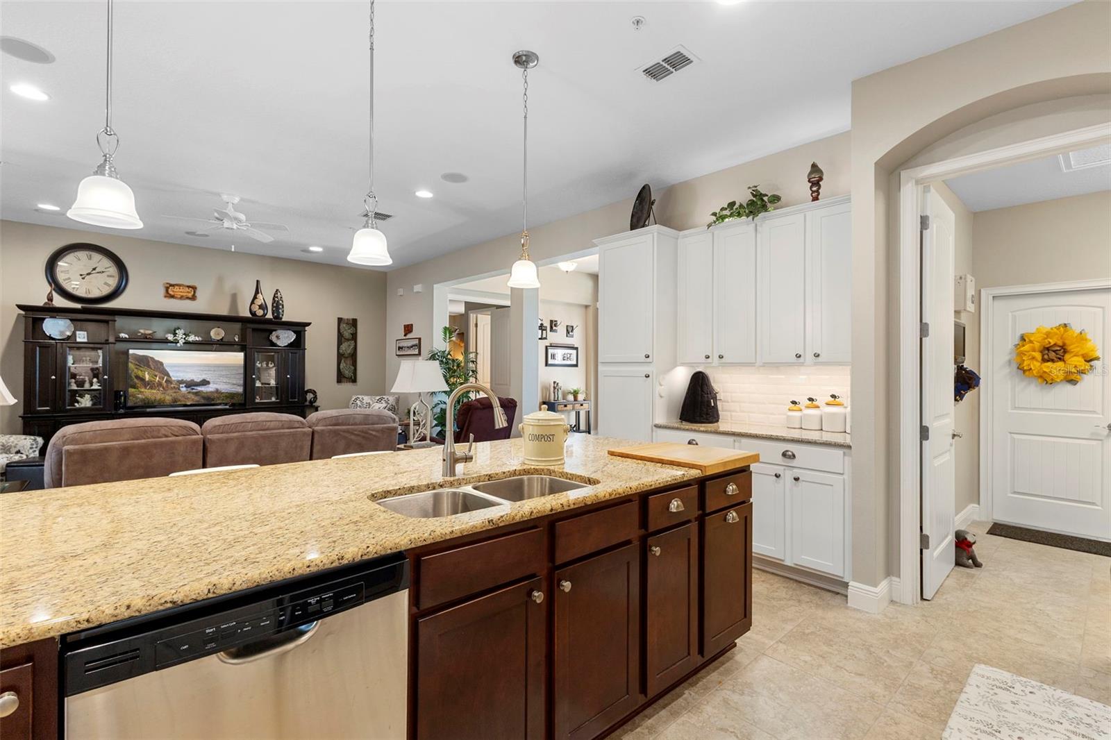 Image 13 of 48 For 3517 Tyngsbourgh Drive